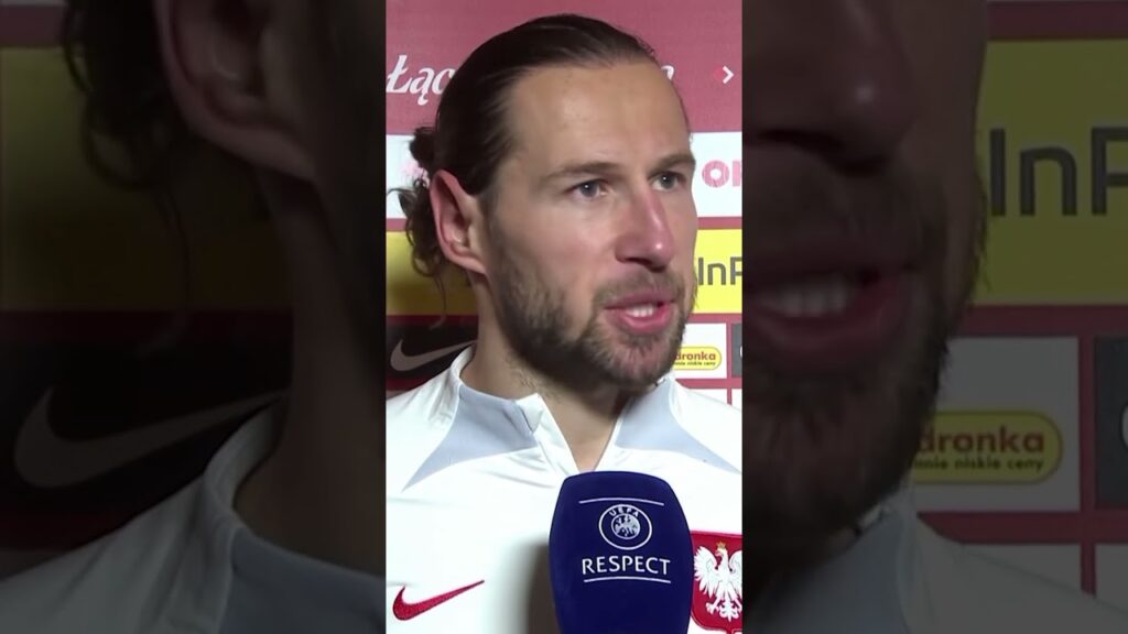 TRACZ SŁUCHA WYWIADU KRYCHOWIAKA PO POLSKA - CHILE 👀 #SHORT