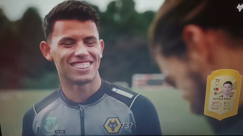 A reação de Matheus Nunes ao receber a sua carta do FIFA 23