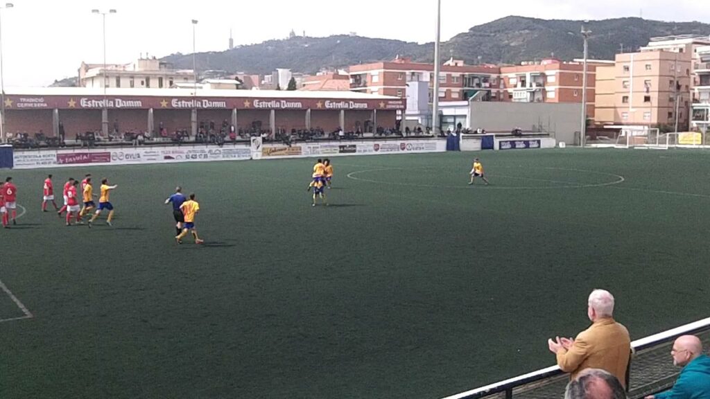 Korean future star Seung Ho Paik goal free kick FCB