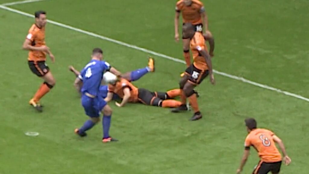 JUNIOR HOILETT PENALTY APPEAL v WOLVES