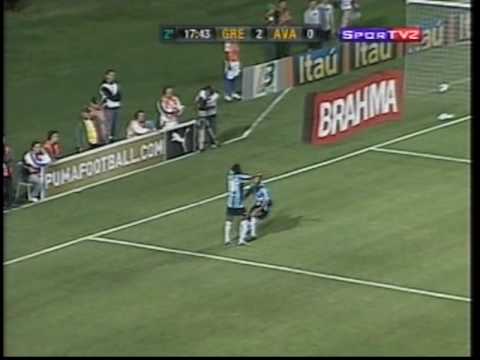 Douglas Costa no jogo Grêmio 3x1 Avai