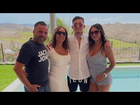 Yeremy Pino Santos Enjoying Life with Friends and Family, Yeremy life style,#football #villarreal