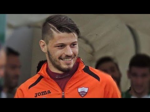 Footballer Bruno Petković, Bruno Petkovic enjoying life with family friends, fans