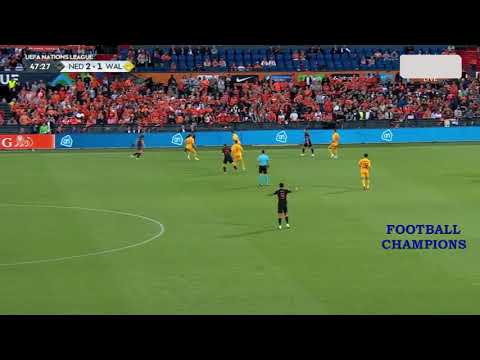 Matthew Smith Balltrick zum Gegner Grandios, Niederlande-Wales, UEFA Nations League 2022