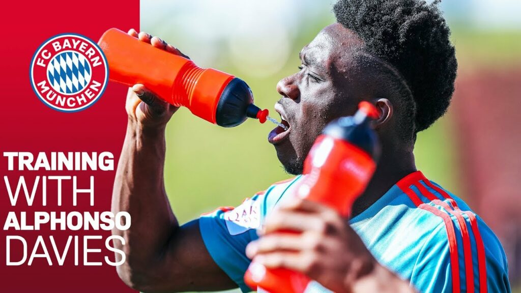 Alphonso Davies: New FC Bayern Youngster in Action!