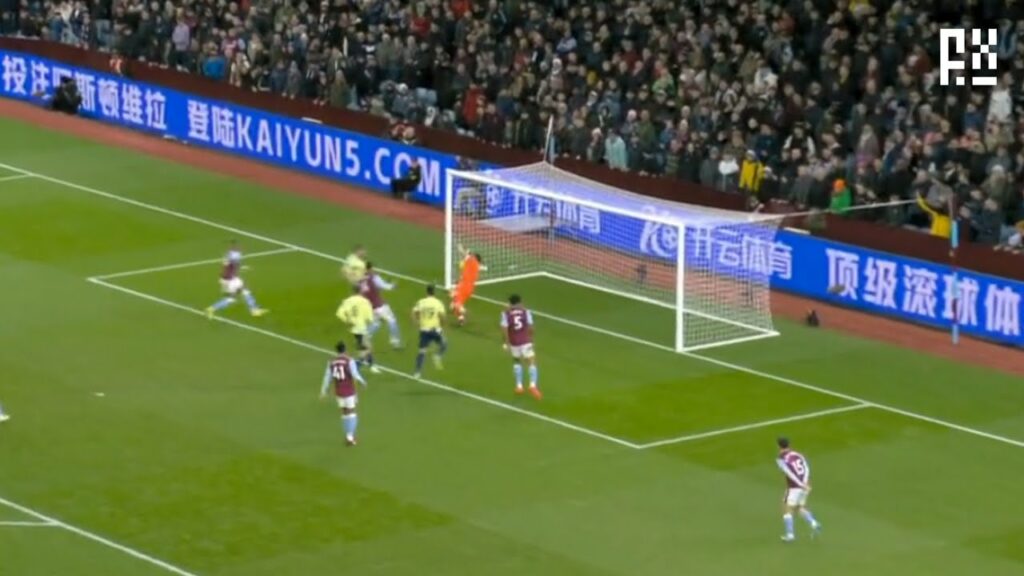 Emiliano Martinez unbelievable save vs Leeds