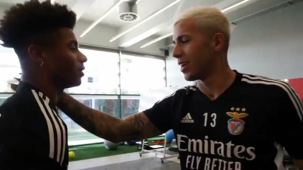 Enzo Fernández the World Champions back at Benfica! 🇵🇹