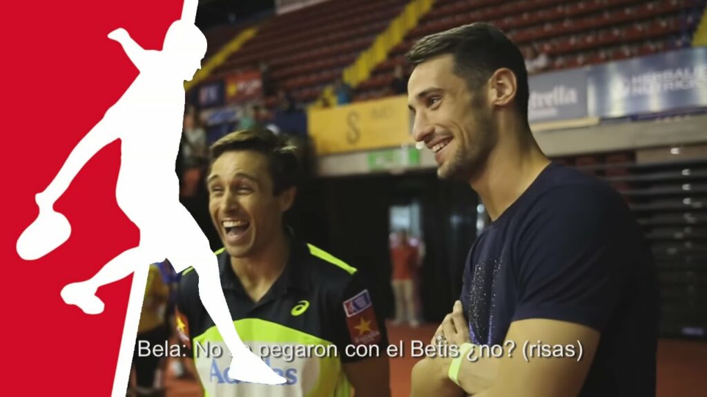 Sergio Rico y Pablo Sarabia, tarde de pádel con Bela y Lamperti