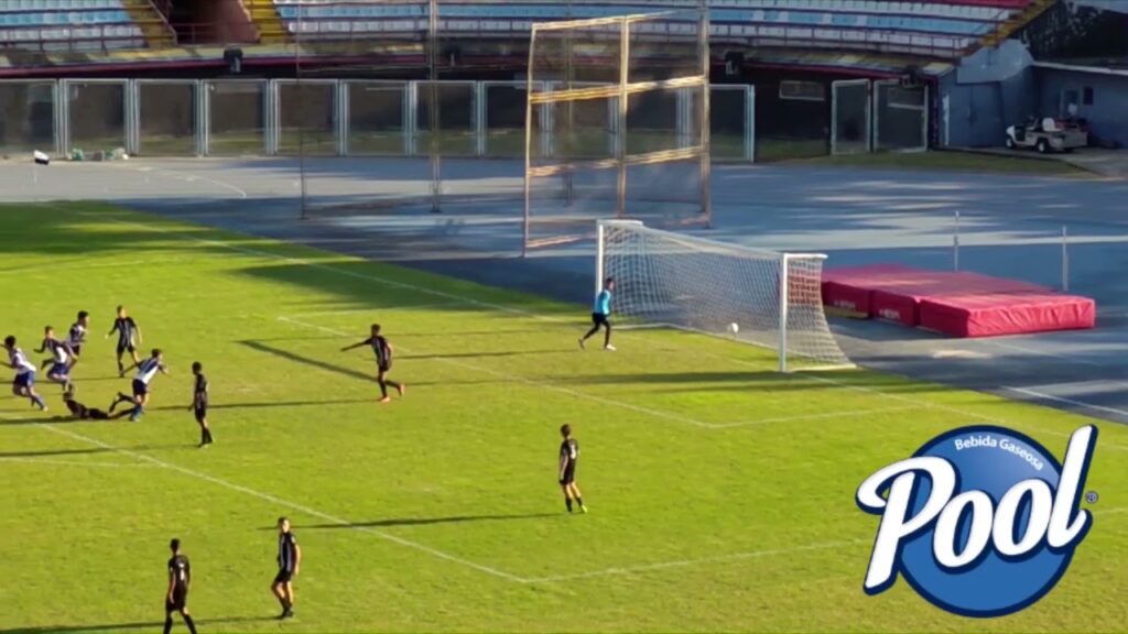 El Golazo de Stiven Carrillo en noviembre del 2021 frente a Zamora Sub 15
