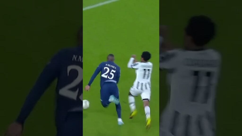 What a finish ! 😱 by Nuno Mendes #shorts #viral #footballfreestyler #nunomendes