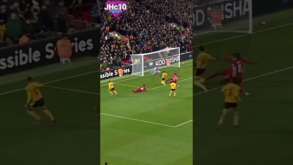 Hwang Hee Chan's sublime finish #shorts #youtubeshorts #football #goal