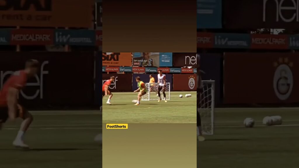 Lucas Torreira'nın antrenmanda ki enfes pası #galatasaray #shorts