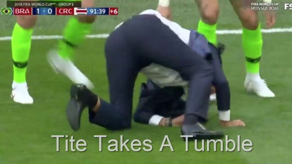 Brazillian coach tite Takes a Tumble whilst Celebrating coutinho's goal | Bra vs Csr Brazillian coach tite Takes a Tumble whilst Celebrating coutinho's goal | Bra vs Csr