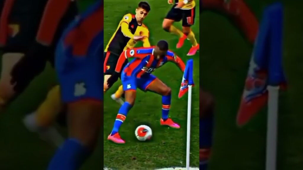 Jordan Ayew & Benteke playing with Watford defenders