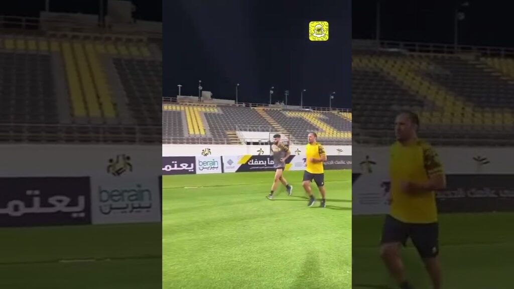 ‏تدريبات لياقية للاعب عبدالرحمن العبود برفقة المعد البدني إيڤان دياز