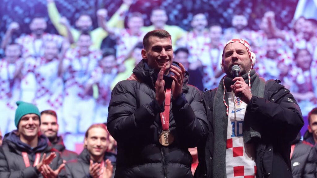 Livaković nije mogao doći do riječi, iz publike odzvanjalo: Livi mi te volimo!