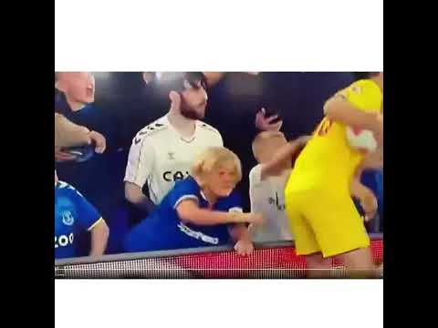 Everton Granny Slaps Joachim Andersen Crystal Palace defender