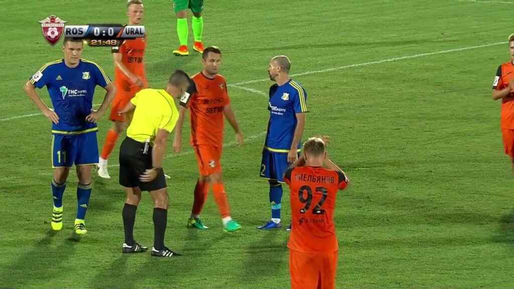 Hot head earns Azmoun a red