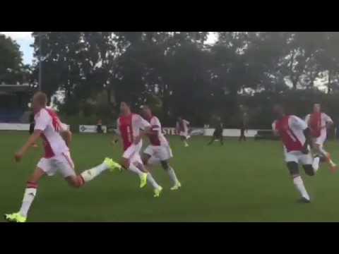 Wereldgoal Noa Lang FC Utrecht B1 - Ajax B1