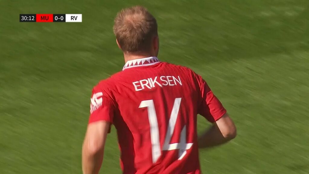 Christian Eriksen almost scored his first Man United Goal