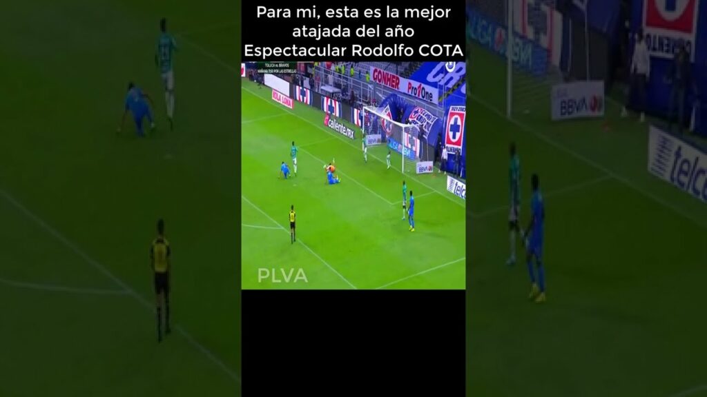 Rodolfo Cota hace la atajada Valiente del año 2022 #shorts