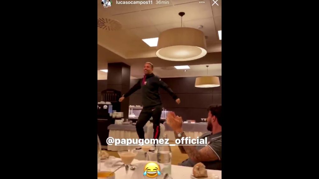 Papu Gómez baile Sevilla FC Novatada 2021