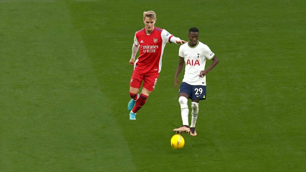 Pape Matar Sarr Knows The How To Tackle Pape Matar Sarr Knows The How To Tackle