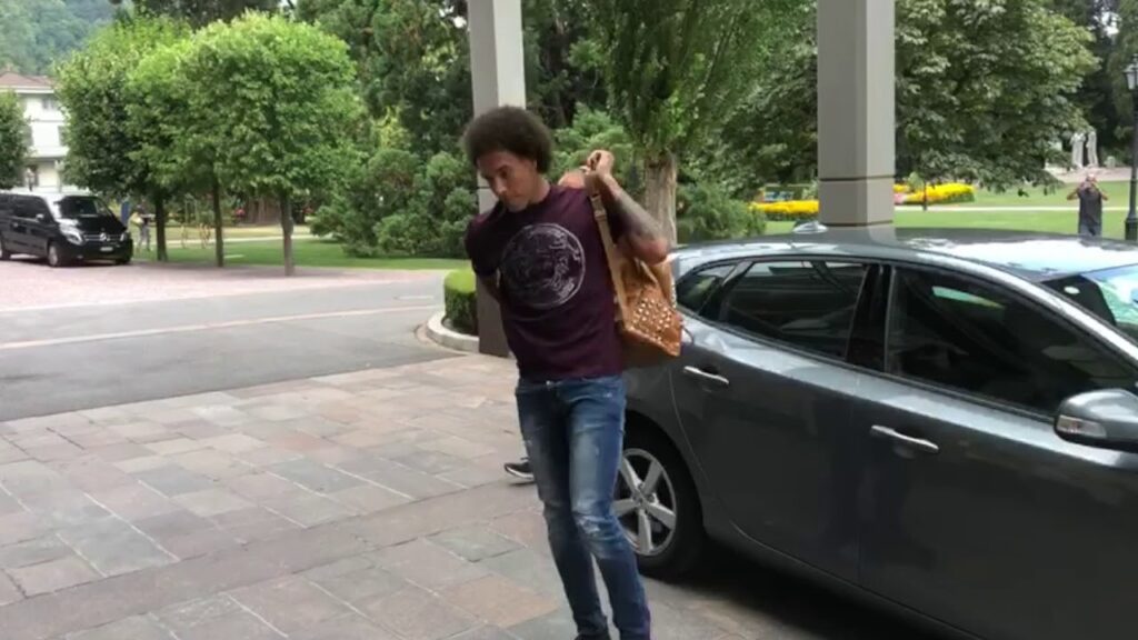 BVB-Neuzugang Axel Witsel trifft in Bad Ragaz ein