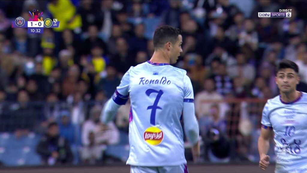 Le geste technique génial de Ronaldo, petit pont validé