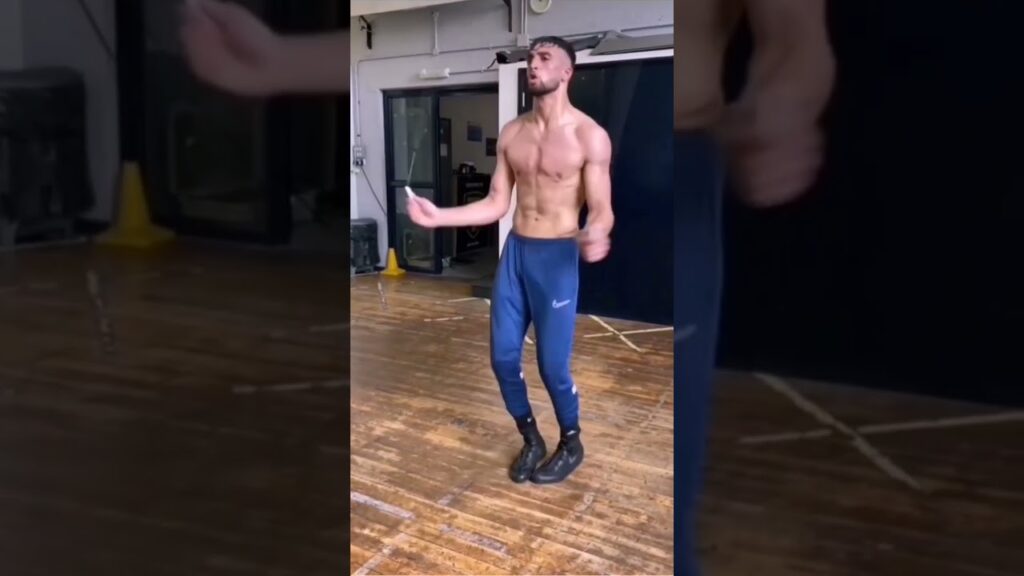 Britain's rising star Adam Azim jumping rope with some skill #boxing #shorts #fitness #workout #gym