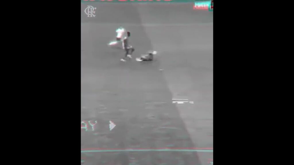 Chegou! O lateral-direito uruguaio Guillermo Varela, de 29 anos, reforça o Mengão