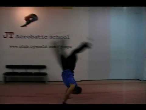 Tecnicas acrobaticas de Prof. Kug Hwan Kim #3