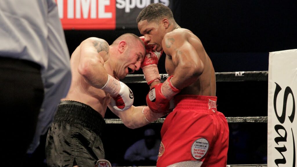 Antoine Douglas Suffers First Professional Loss | SHOWTIME Boxing: Special Edition