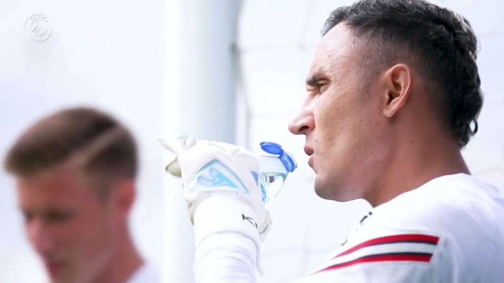 Keylor Navas training in PSG