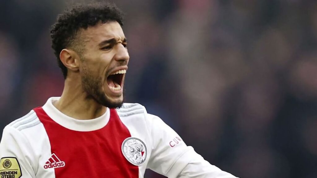 Bayern Munich confirm Noussair Mazraoui will move to Allianz Arena