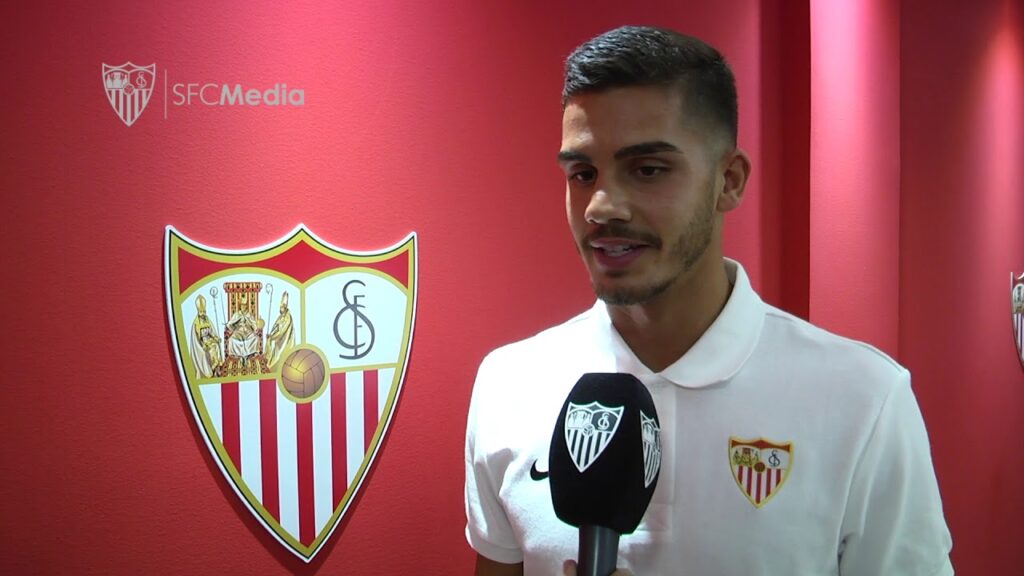 André Silva: "Espero hacer cosas muy buenas aquí"