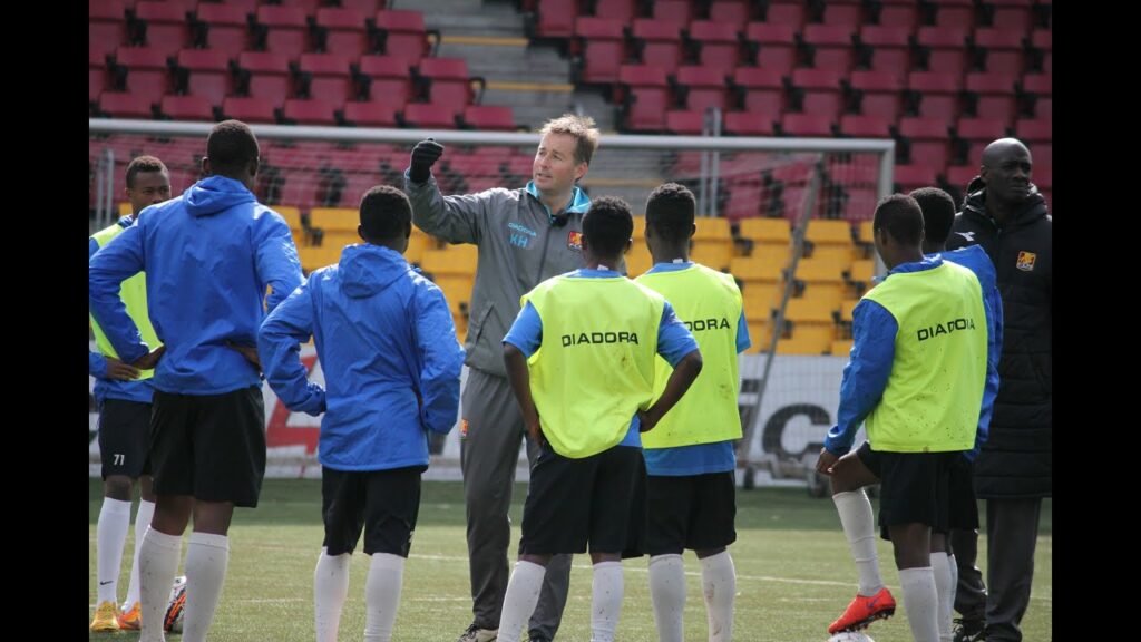 Se Hjulmand træne Right to Dreams U/17-hold