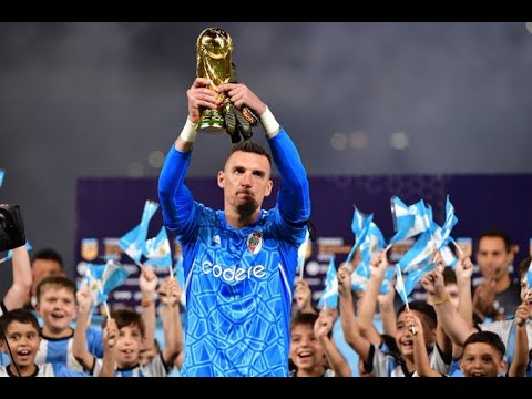 Homenaje a Armani en Santiago del Estero