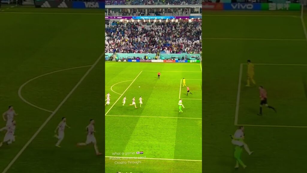 #FifaWorldCup 🇯🇵🇭🇷 #Qatar2022 | Pasalic scores to send Croatia through! #JPNCRO