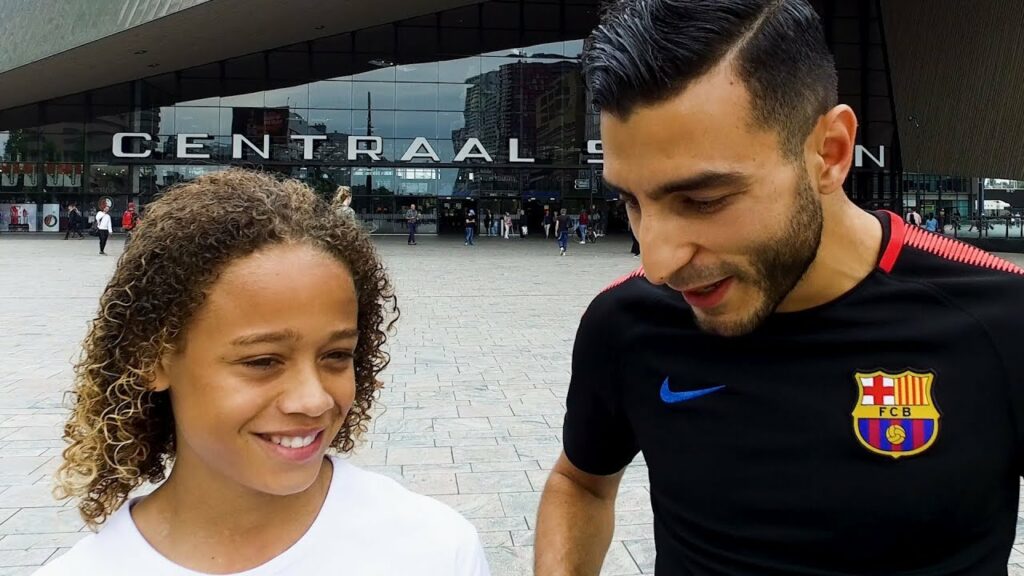 TOUZANI & XAVI SIMONS  - FC Barcelona