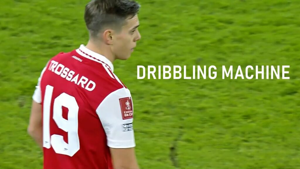 Leandro Trossard Knows How to Dribble...