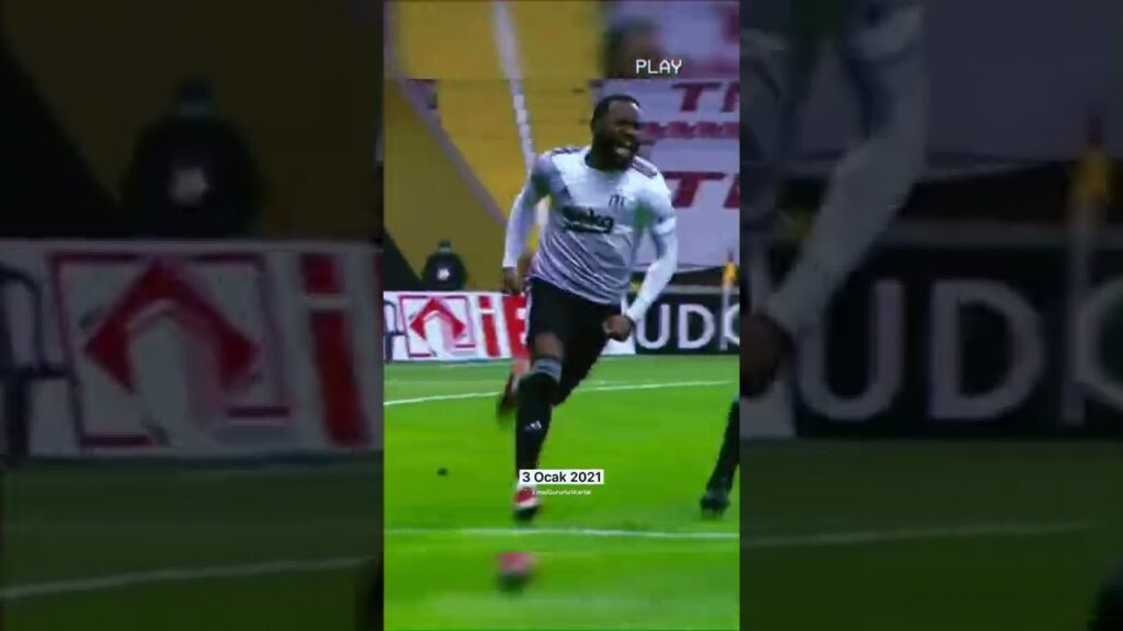 Nkoudou, oyuna sonradan girip 2 gol atıyor. #Beşiktaş