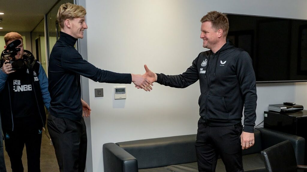 BEHIND-THE-SCENES | Anthony Gordon Joins Newcastle United