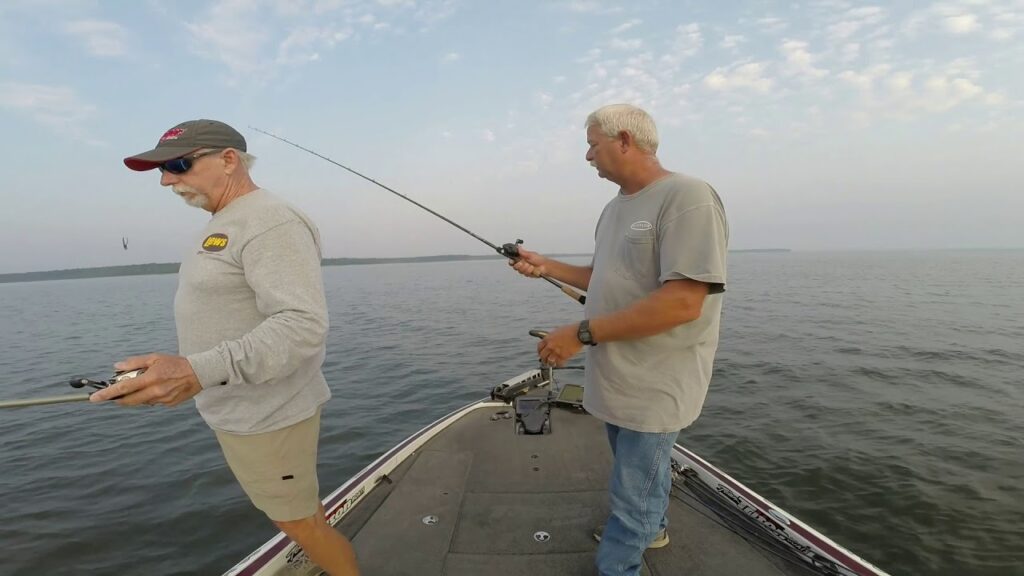 Video 1 Albert Collins & Glen Freeman Structure fishing on Sam Rayburn