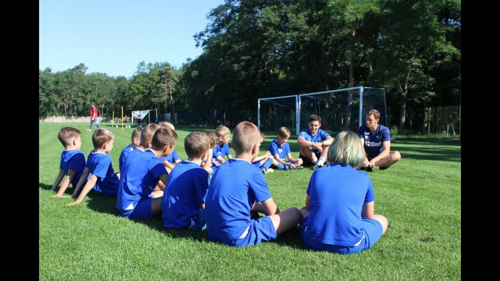 Krystian Bielik odpowiada na pytania zawodników Młodego Górnika