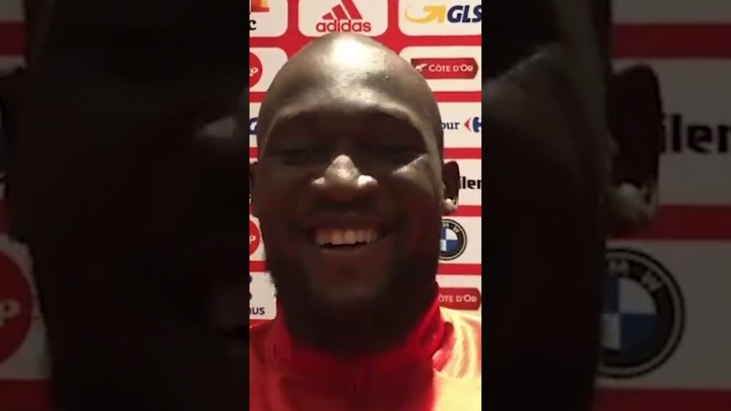 Romelu Lukaku picks between Old Trafford or Anfield?! 🤯