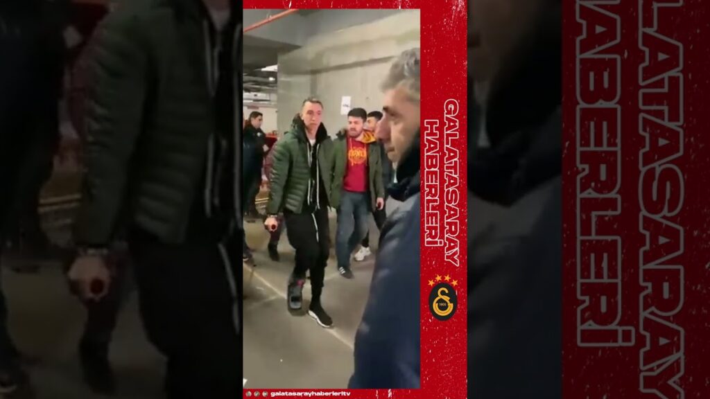 Fernando Muslera Sakatlığına Rağmen Yardım Çalışmalarına Koltuk Değnekleriyle Katıldı