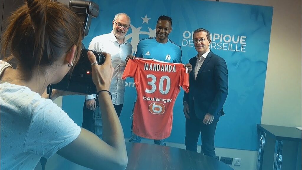 STEVE MANDANDA Les coulisses de son arrivée | OM BACKSTAGE  🎥