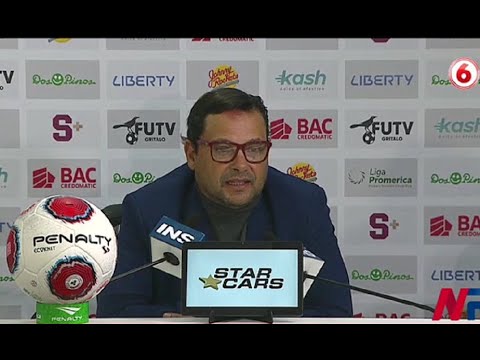 Fidel Escobar sustituirá a Kendall Waston ante Cartaginés