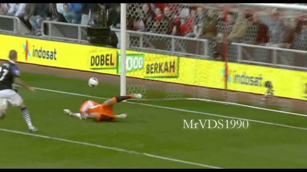 Simon Mignolet - 12/13 (Trailer) ||720p|| HD